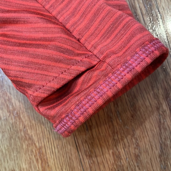 Athleta Size Medium Long Sleeve Women’s Top 3/4 zip Pocket Thumb Holes - Picture 3 of 15